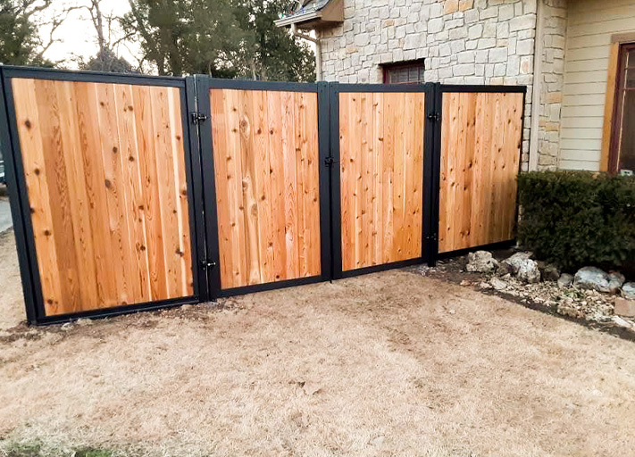  Privacy Fence For Garden Carrollton, TX