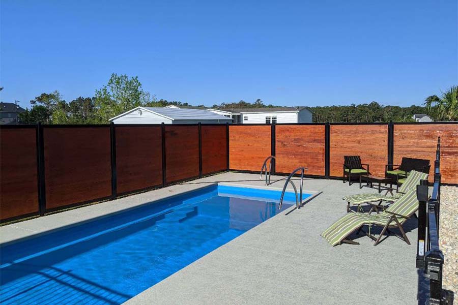 GALLERY_0001_POOL-PRIVACY-FENCE.JPG