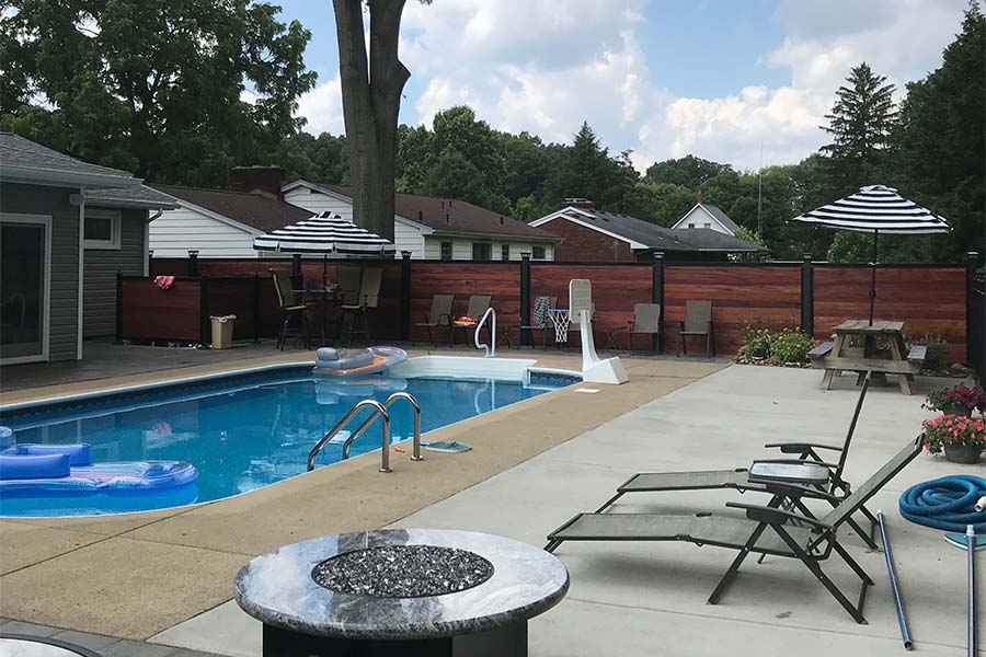 GALLERY_0004_STAINED-BACKYARD-POOL-PRIVACY-FENCE.JPG