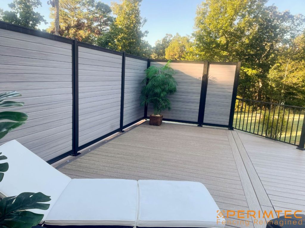 MODERN BACKYARD VINYL FENCE IDEAS YOU'LL LOVE 1 HORIZONTAL VINYL FENCE PANELS