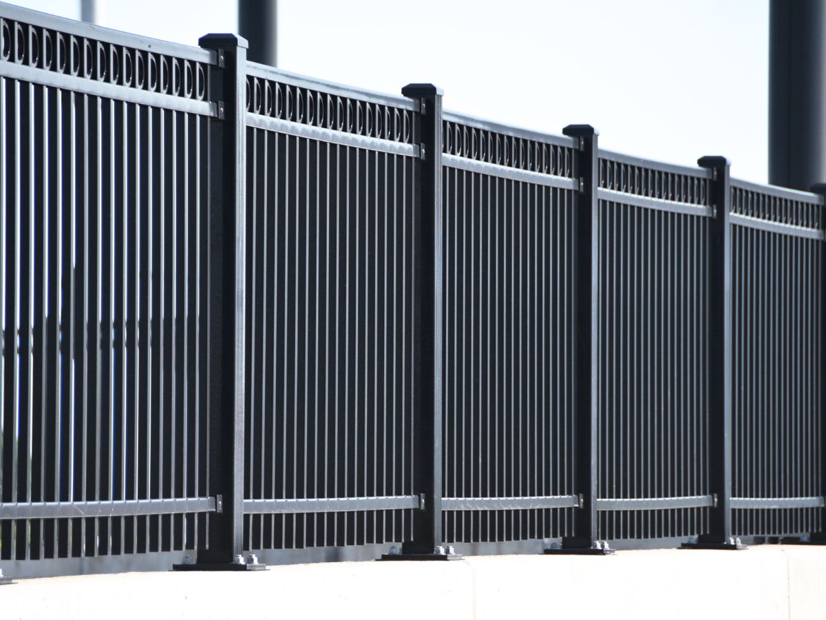 HIGH PRIVACY FENCE IDEAS