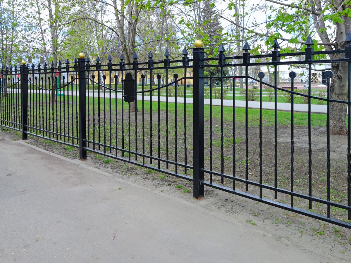 METAL FENCE PANELS