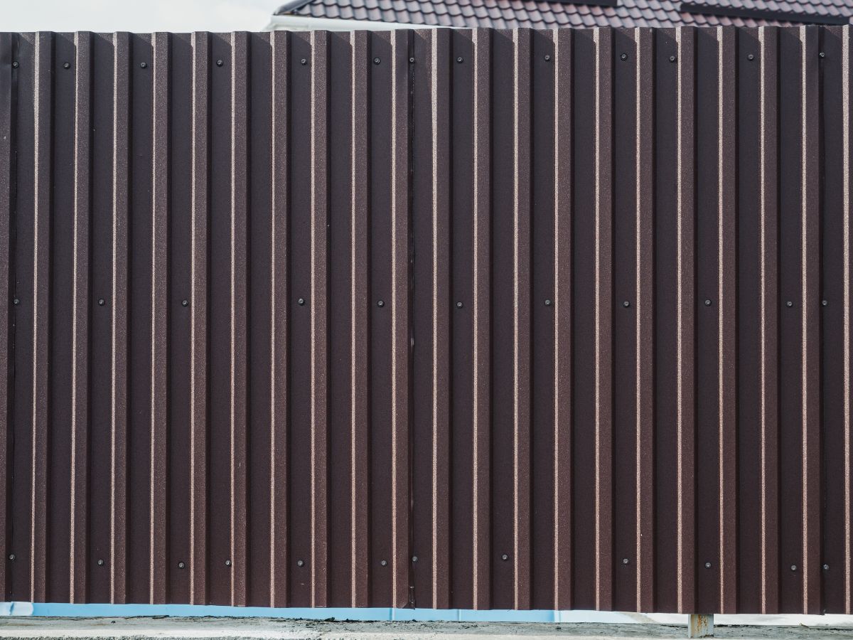 CORRUGATED FENCE PANELS